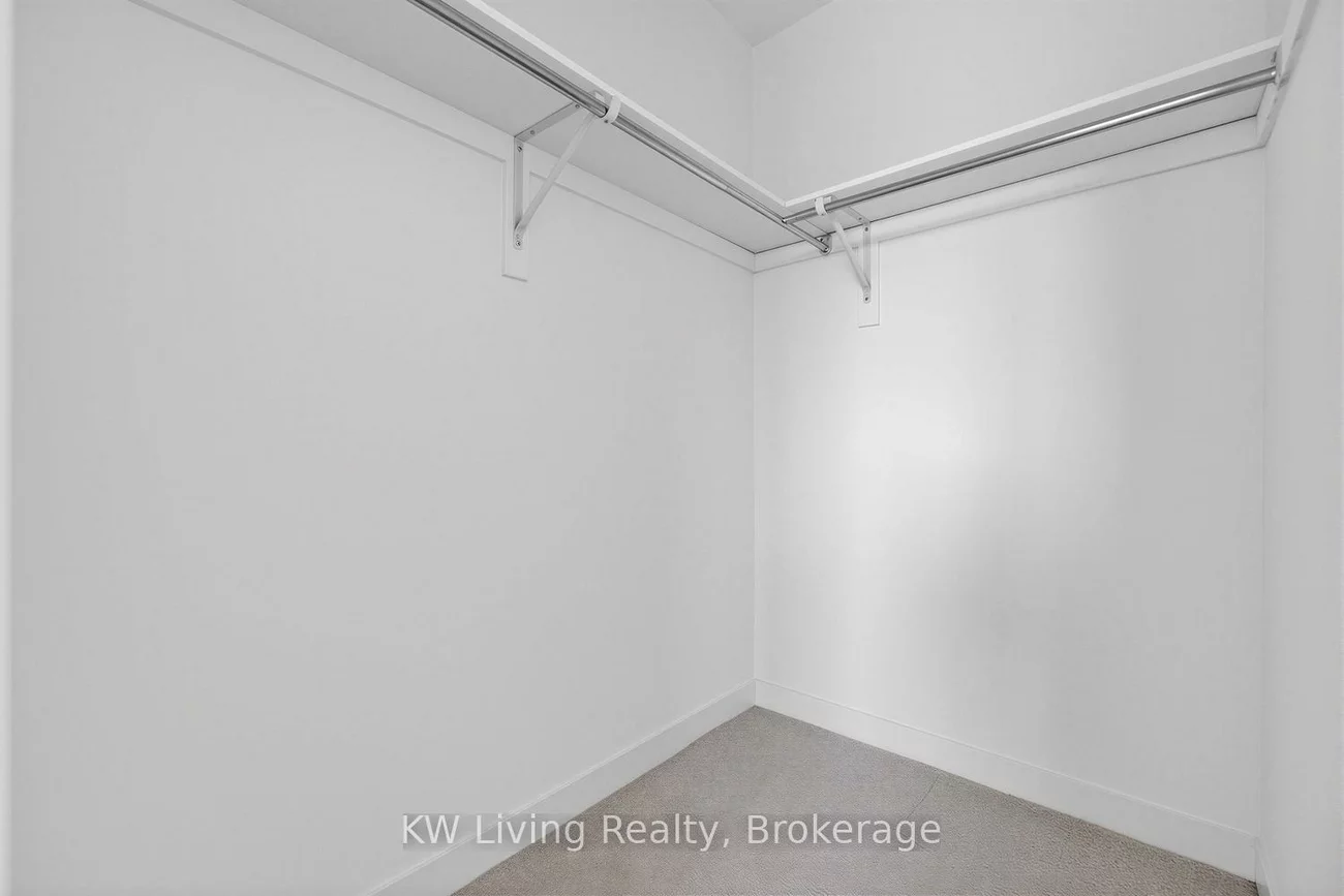 225, Harding Park, Glenway Estates, Newmarket