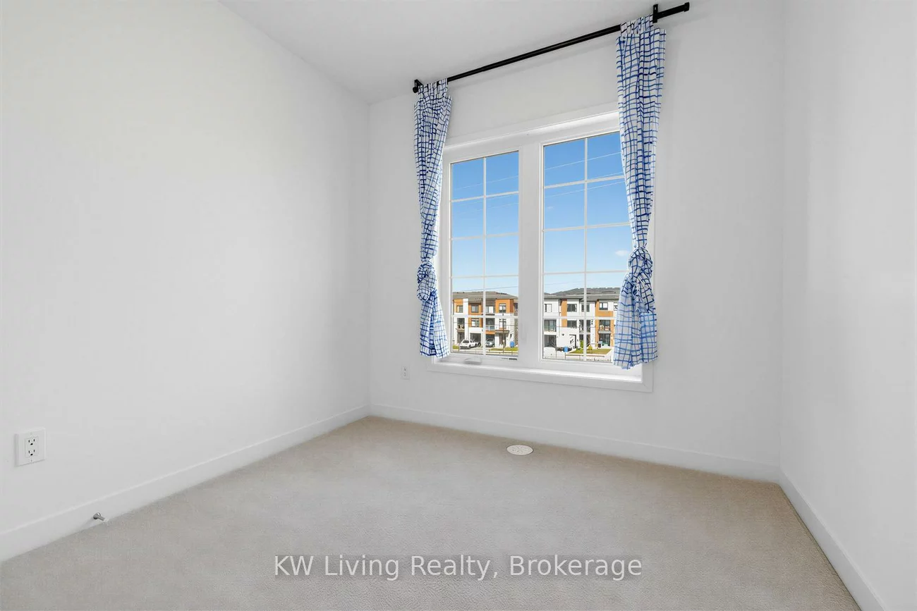 225, Harding Park, Glenway Estates, Newmarket