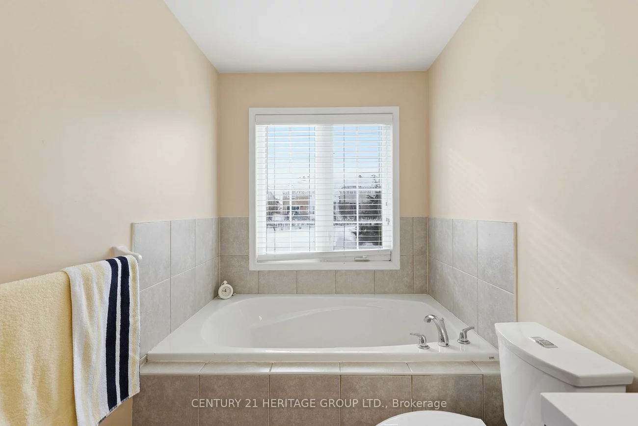 40, Cliff Gunn, Woodland Hill, Newmarket