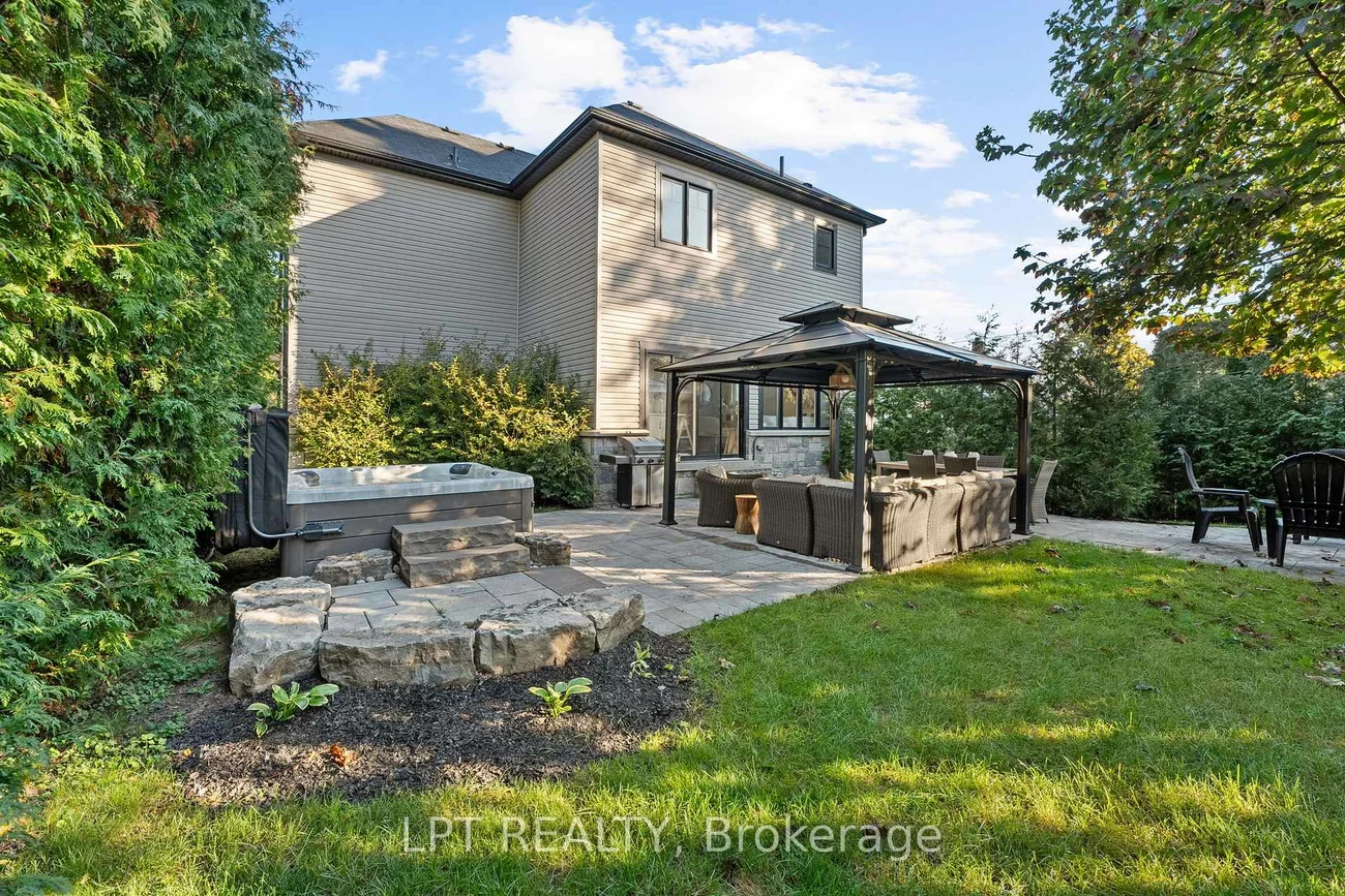 258, Andrew, Central Newmarket, Newmarket