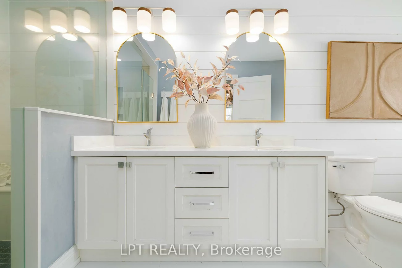 258, Andrew, Central Newmarket, Newmarket