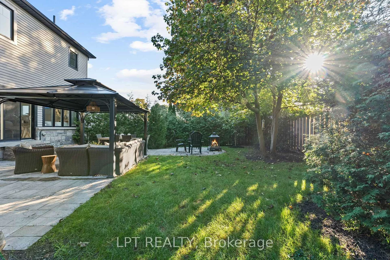 258, Andrew, Central Newmarket, Newmarket