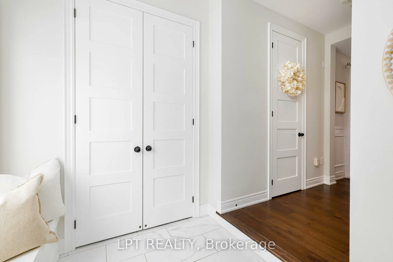 258, Andrew, Central Newmarket, Newmarket