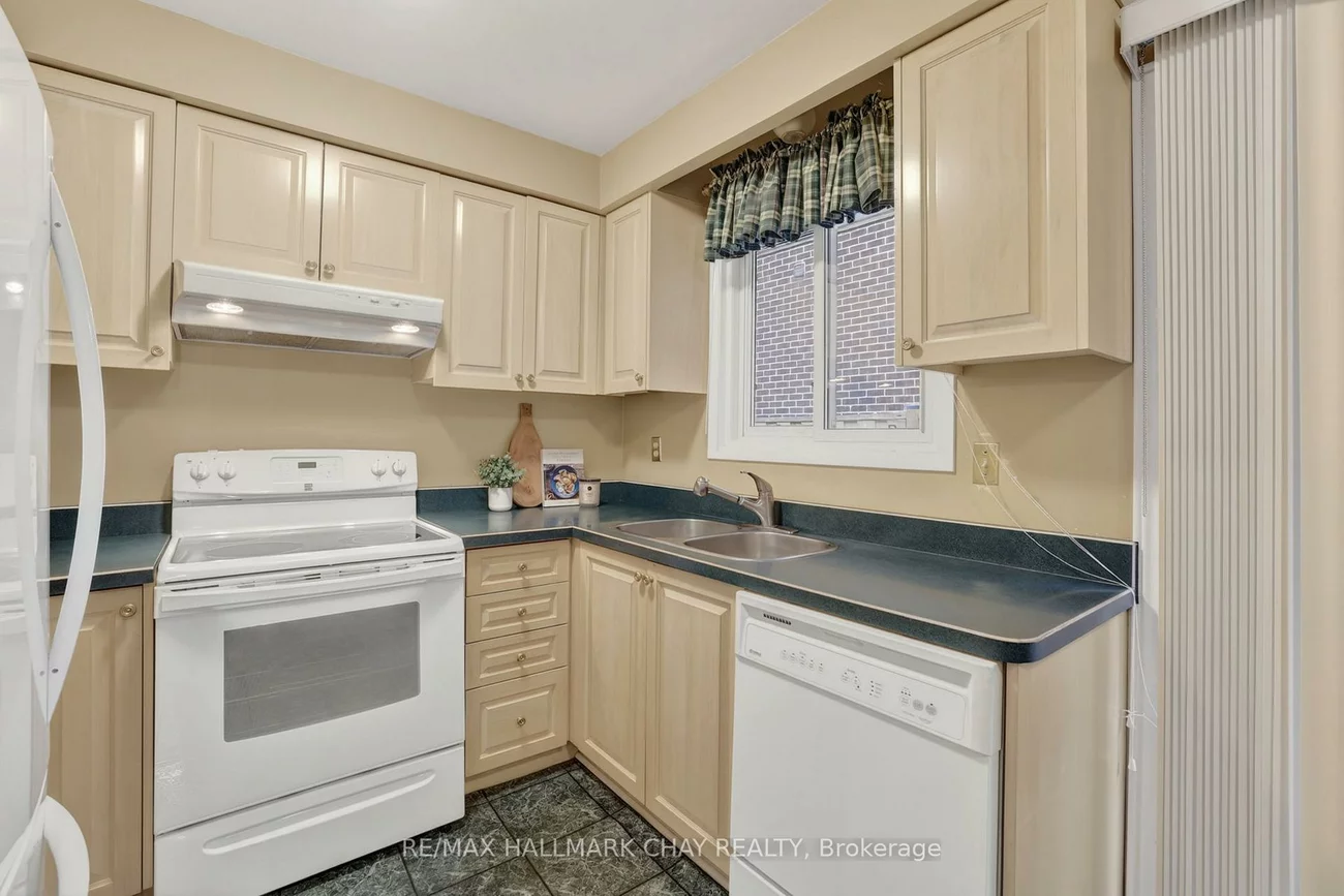 363, London, Bristol-London, Newmarket