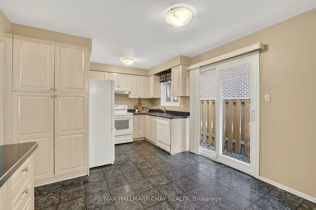 363, London, Bristol-London, Newmarket