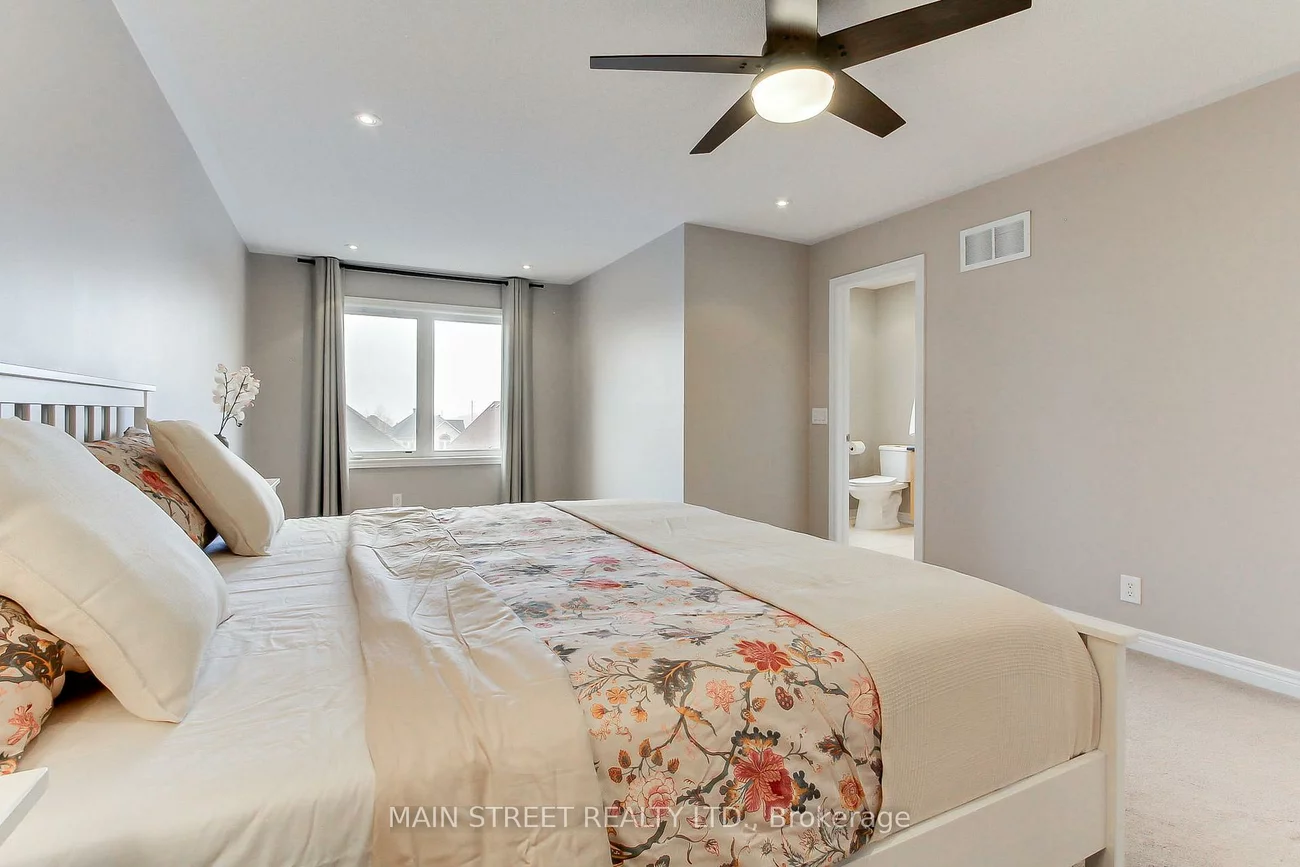 42, Courtland, Woodland Hill, Newmarket