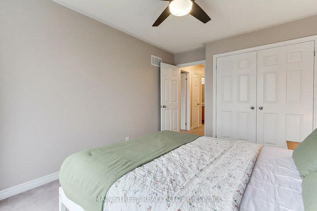 42, Courtland, Woodland Hill, Newmarket