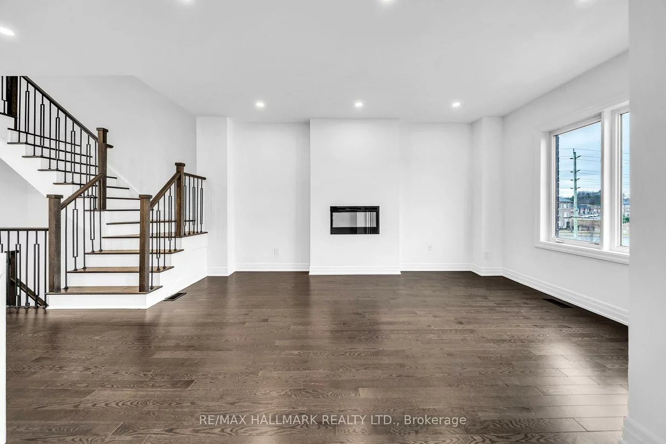 52, Allure, Woodland Hill, Newmarket