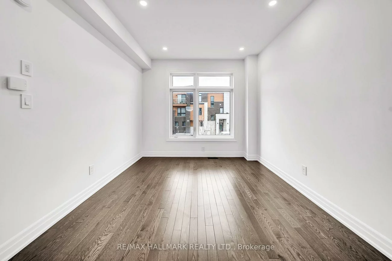 52, Allure, Woodland Hill, Newmarket