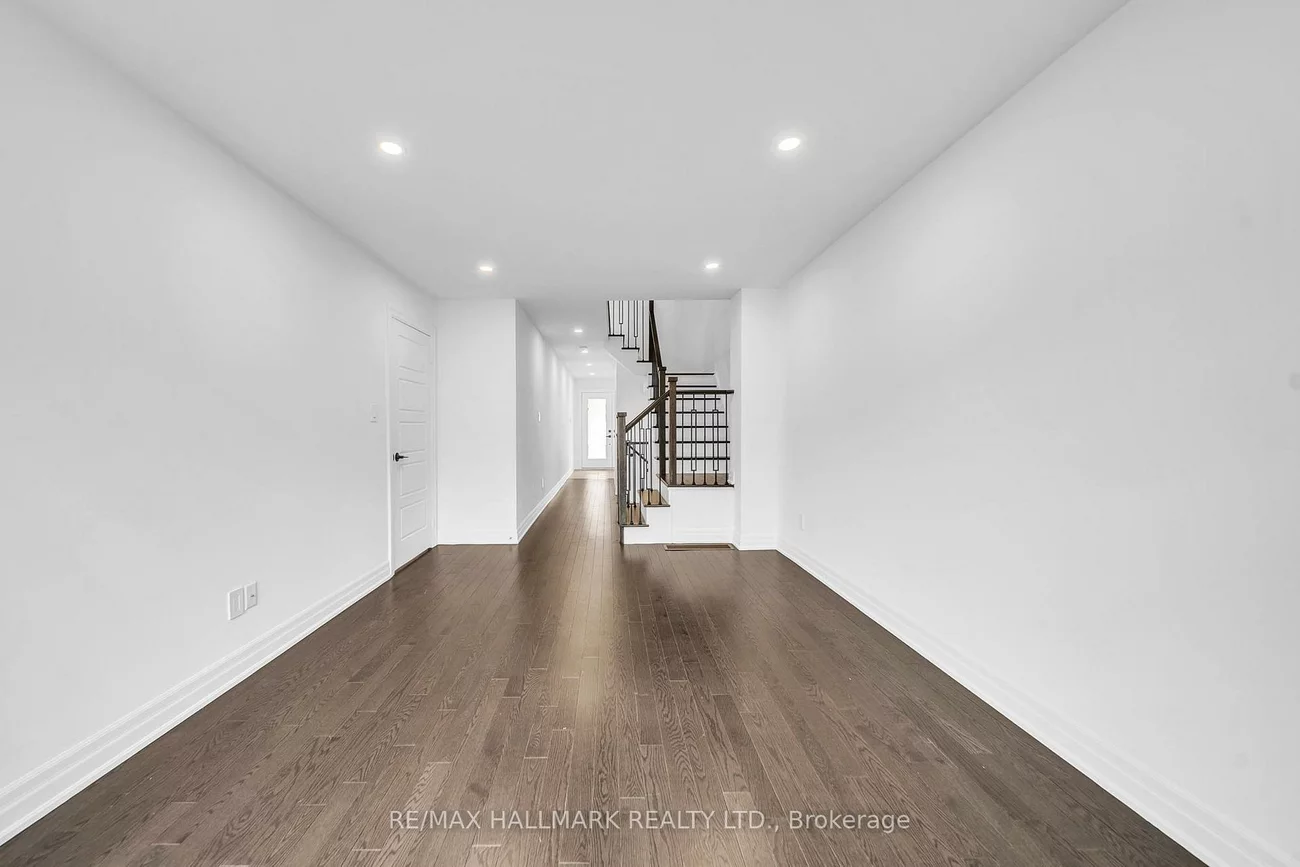 52, Allure, Woodland Hill, Newmarket