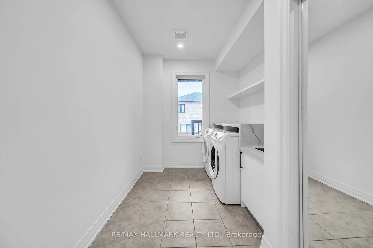 52, Allure, Woodland Hill, Newmarket