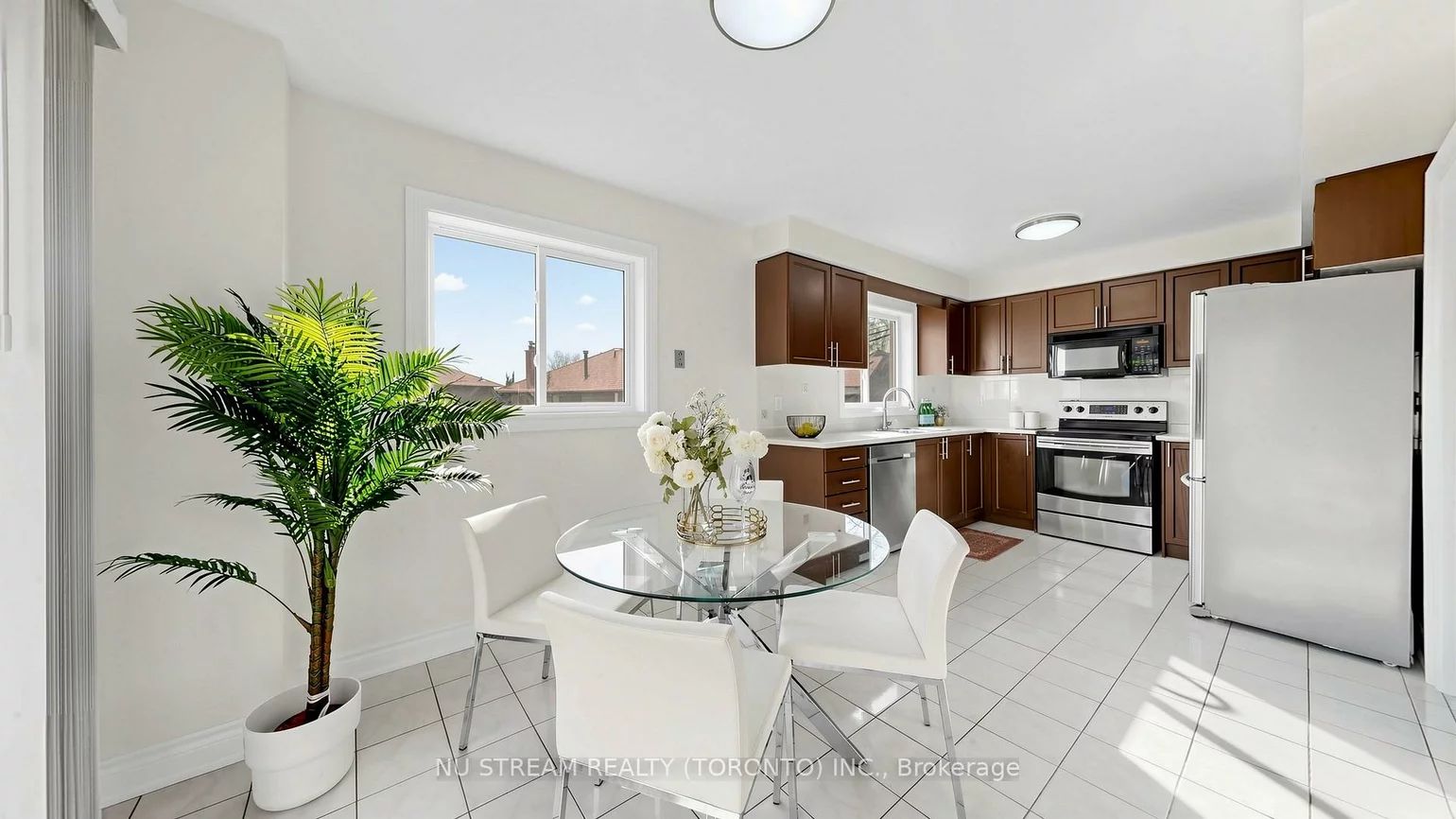 528, Veale, Gorham-College Manor, Newmarket