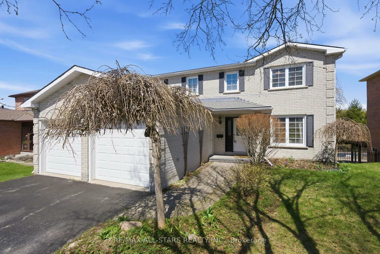923, Leslie Valley, Huron Heights-Leslie Valley, Newmarket