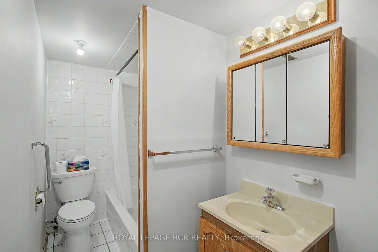 161, Charlotte, Gorham-College Manor, Newmarket
