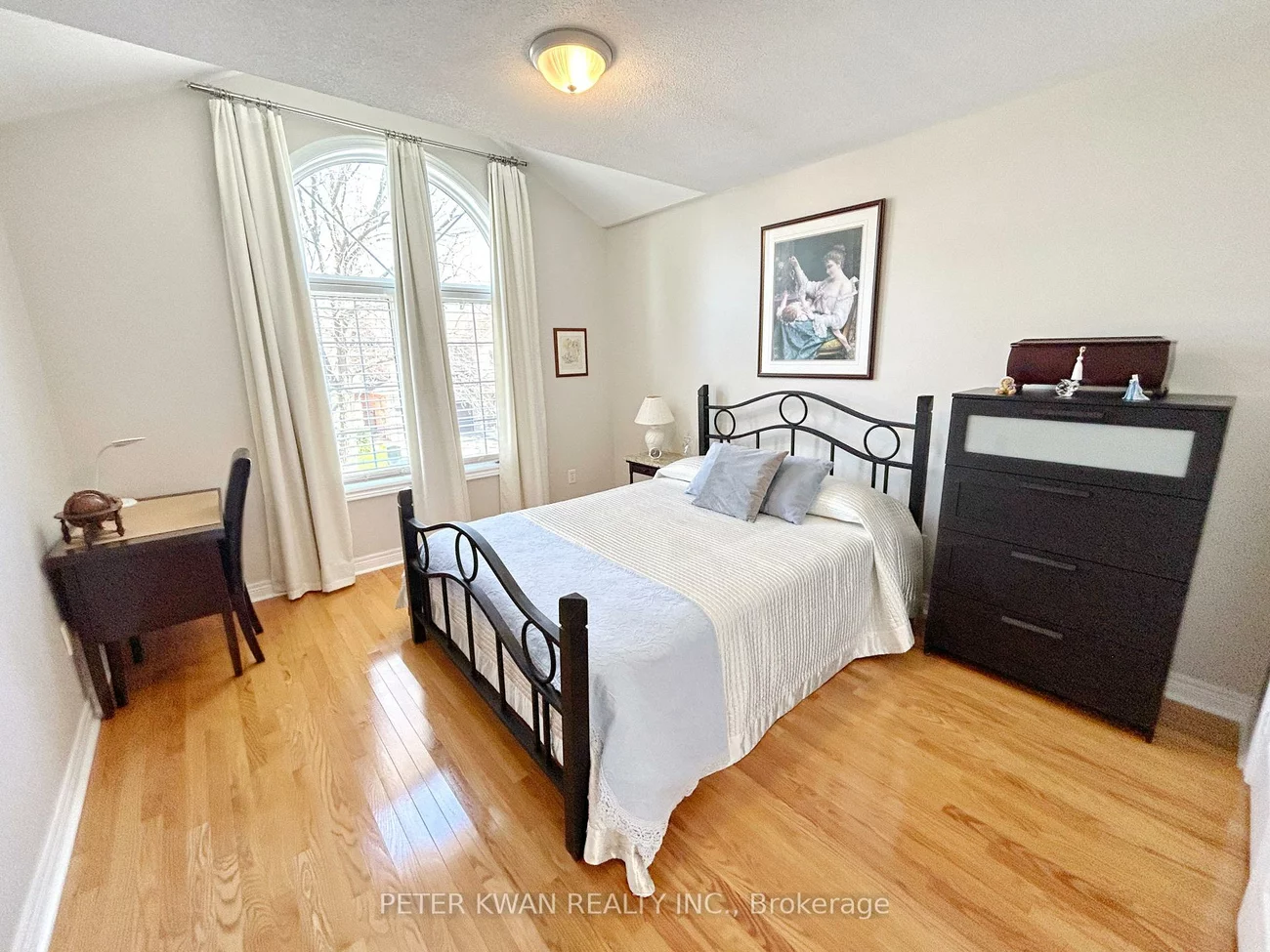 664, Society, Summerhill Estates, Newmarket