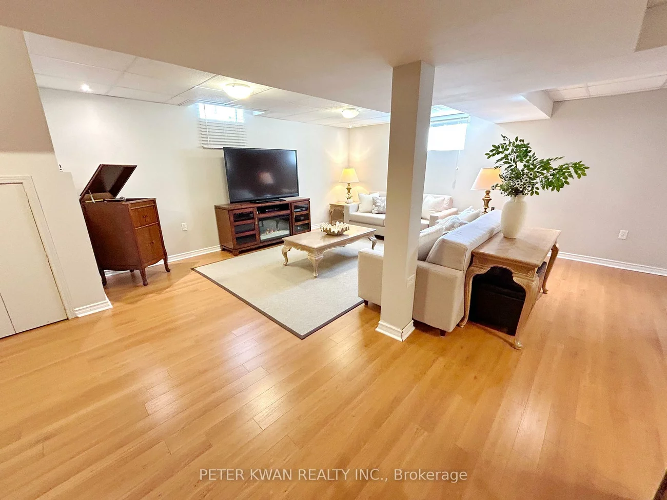 664, Society, Summerhill Estates, Newmarket