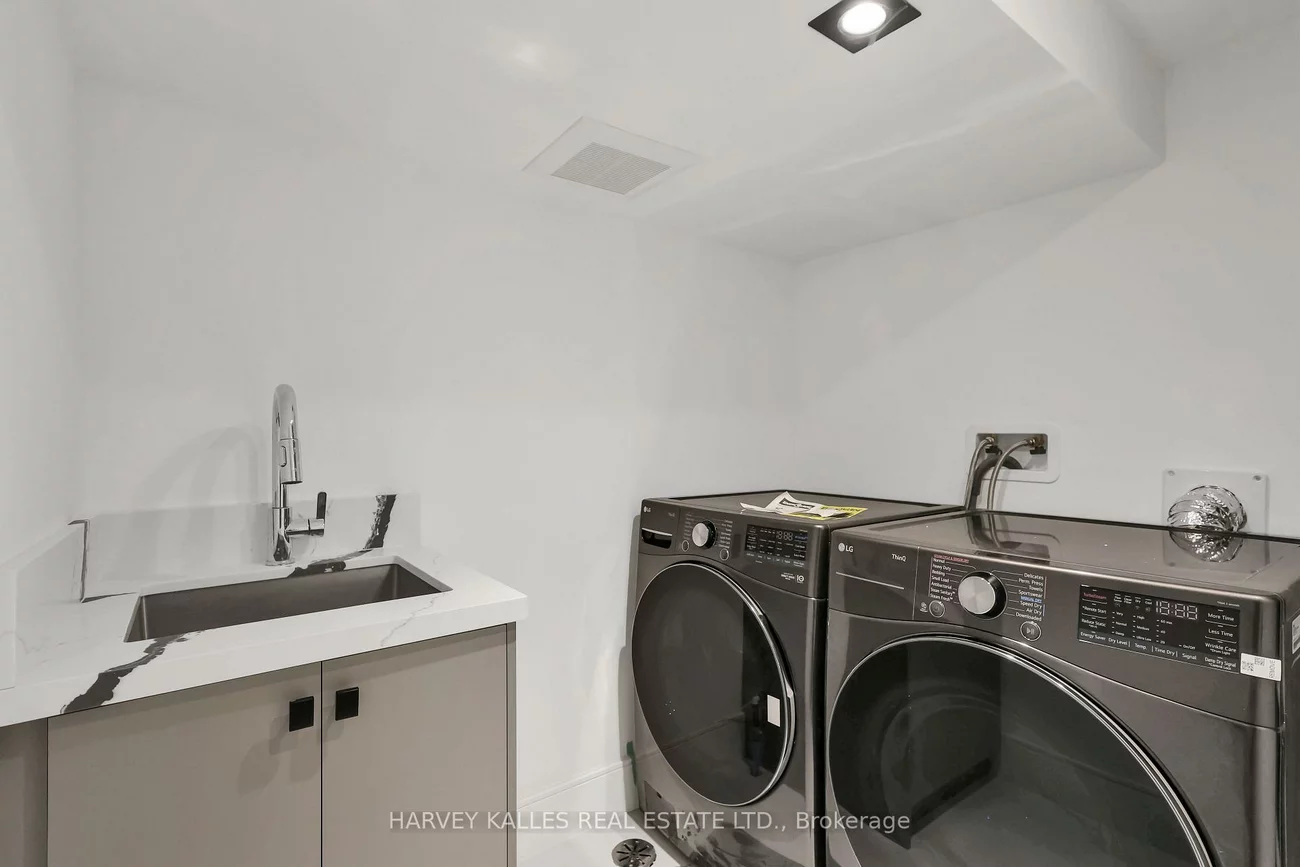 193, Beechwood, Central Newmarket, Newmarket
