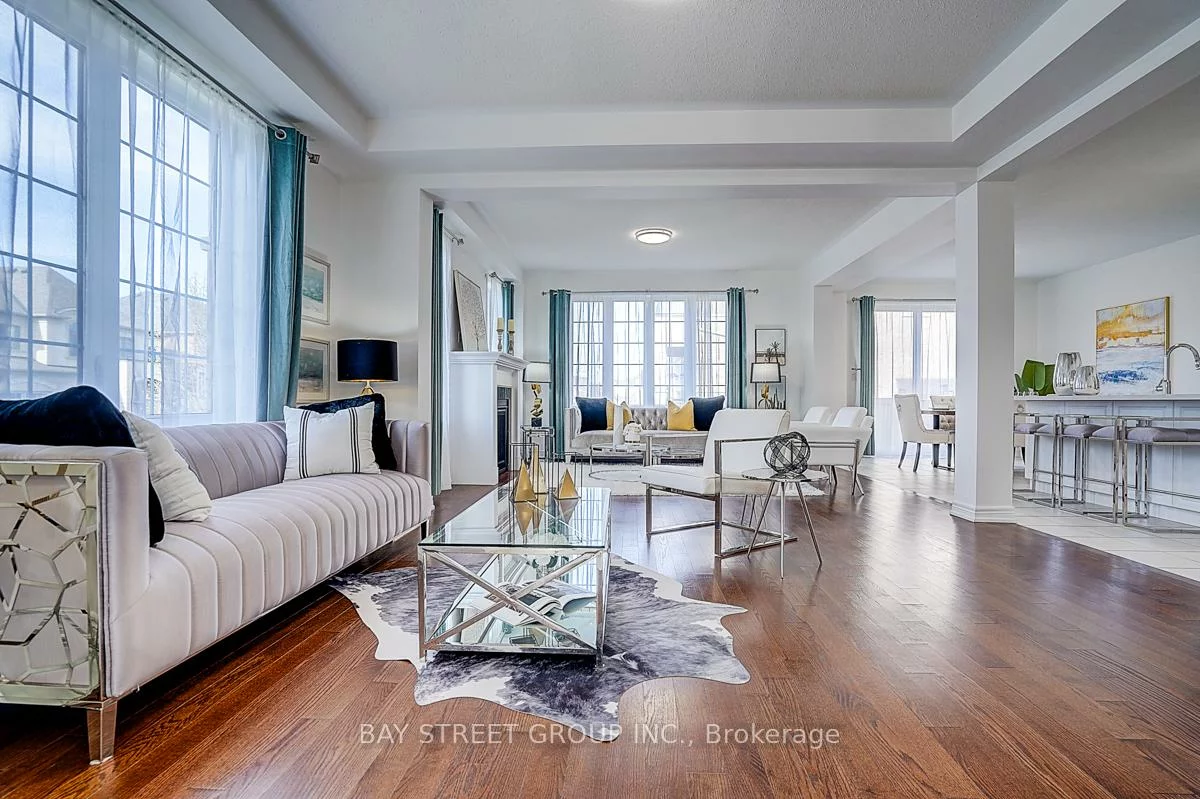 713, Dillman, Stonehaven-Wyndham, Newmarket