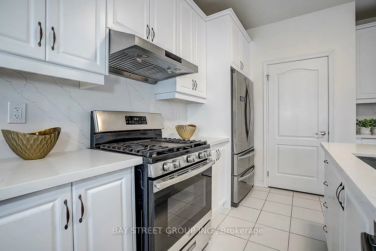 713, Dillman, Stonehaven-Wyndham, Newmarket