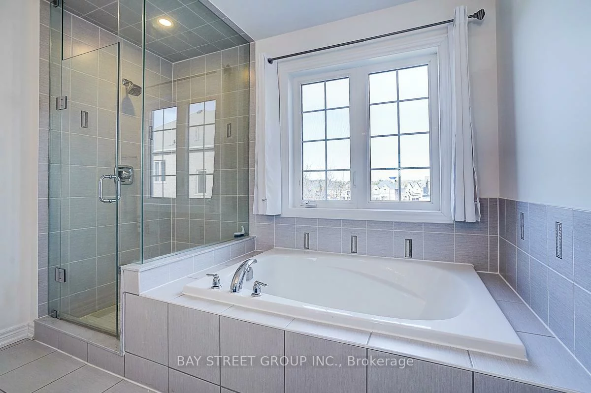 713, Dillman, Stonehaven-Wyndham, Newmarket