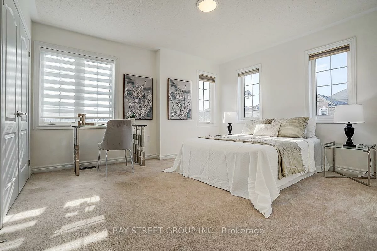 713, Dillman, Stonehaven-Wyndham, Newmarket