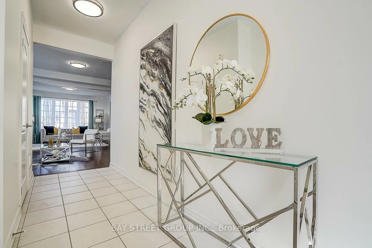 713, Dillman, Stonehaven-Wyndham, Newmarket