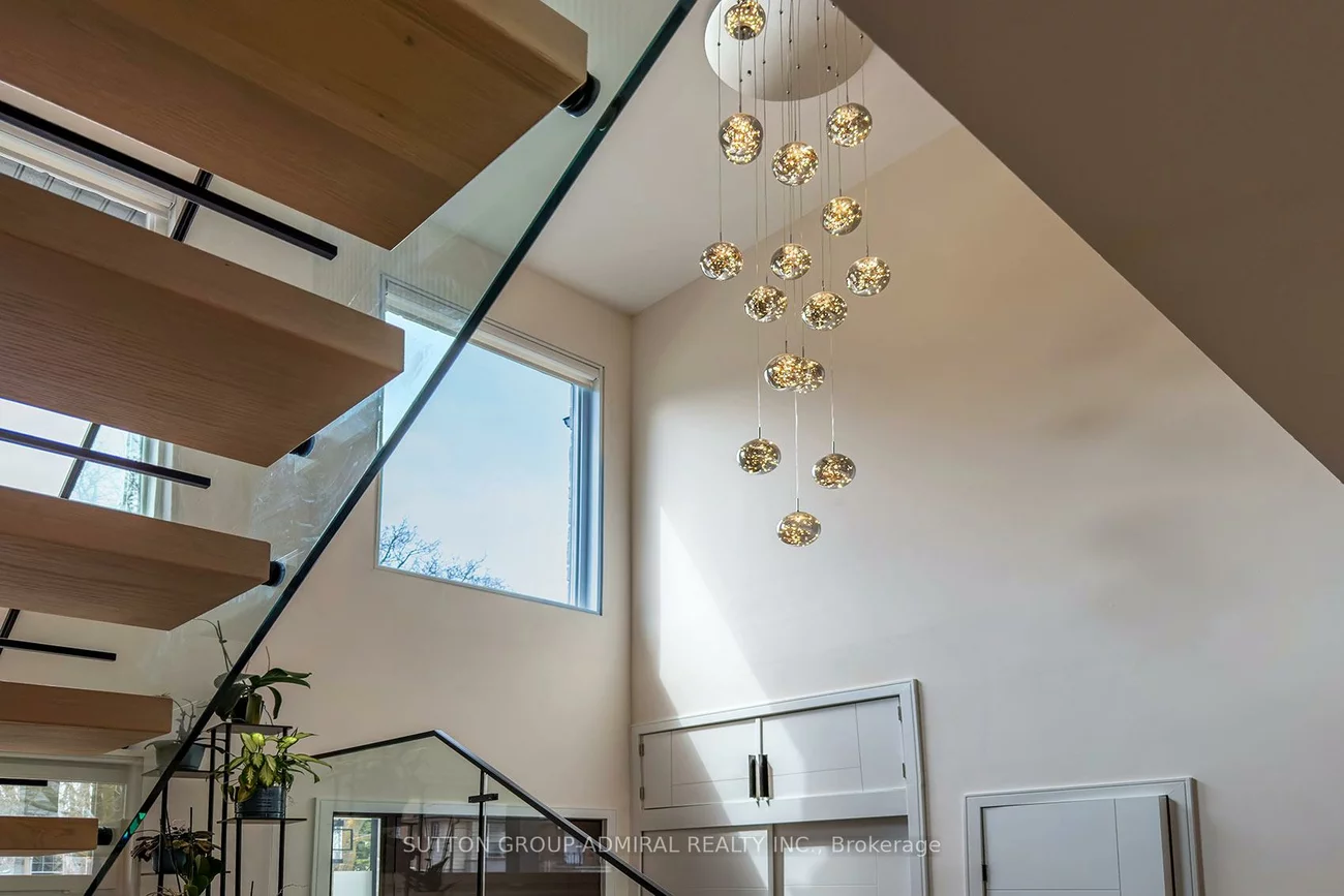 582, Gorham, Gorham-College Manor, Newmarket