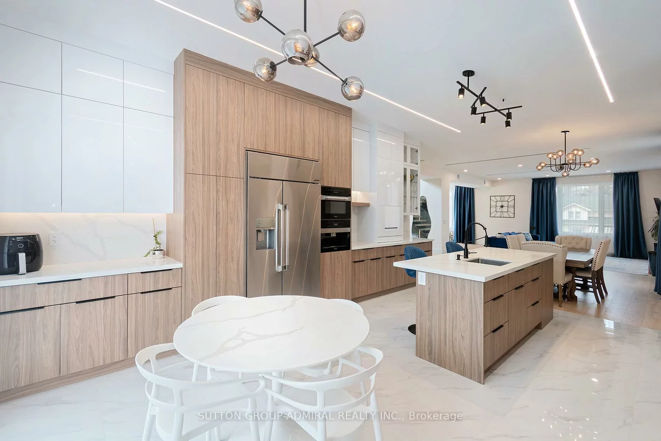 582, Gorham, Gorham-College Manor, Newmarket