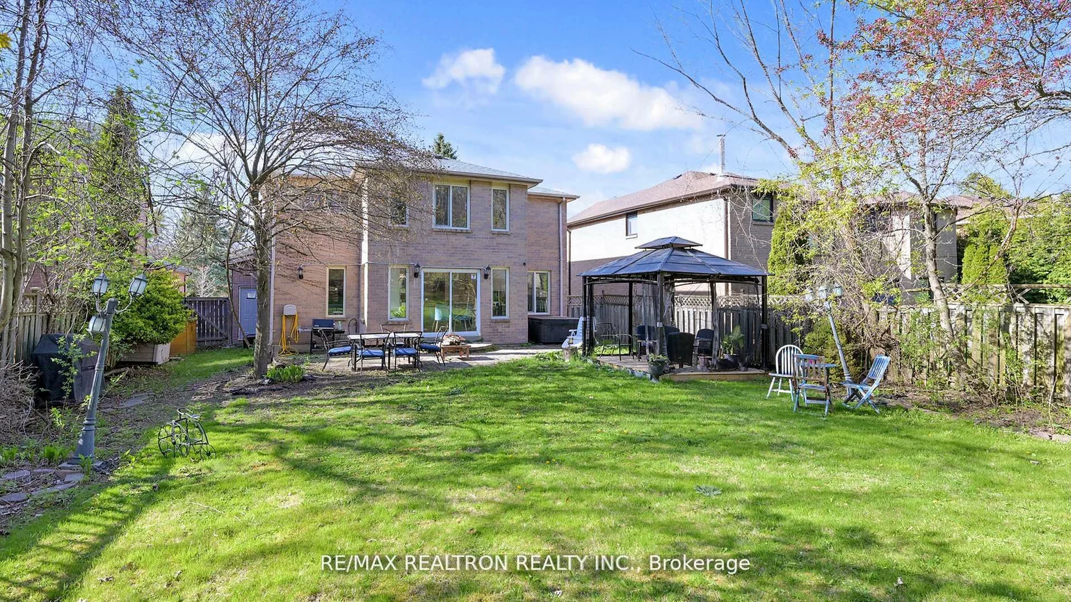 200, Mccaffrey, Glenway Estates, Newmarket