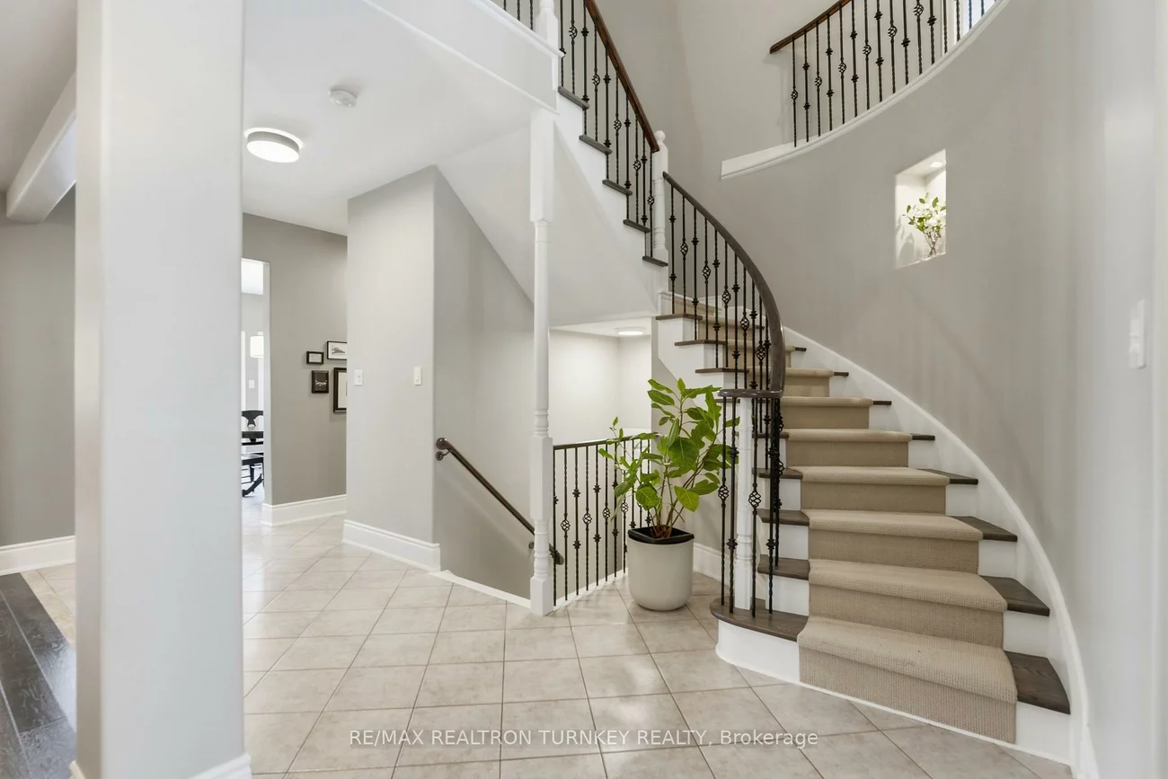 668, Foxcroft, Stonehaven-Wyndham, Newmarket