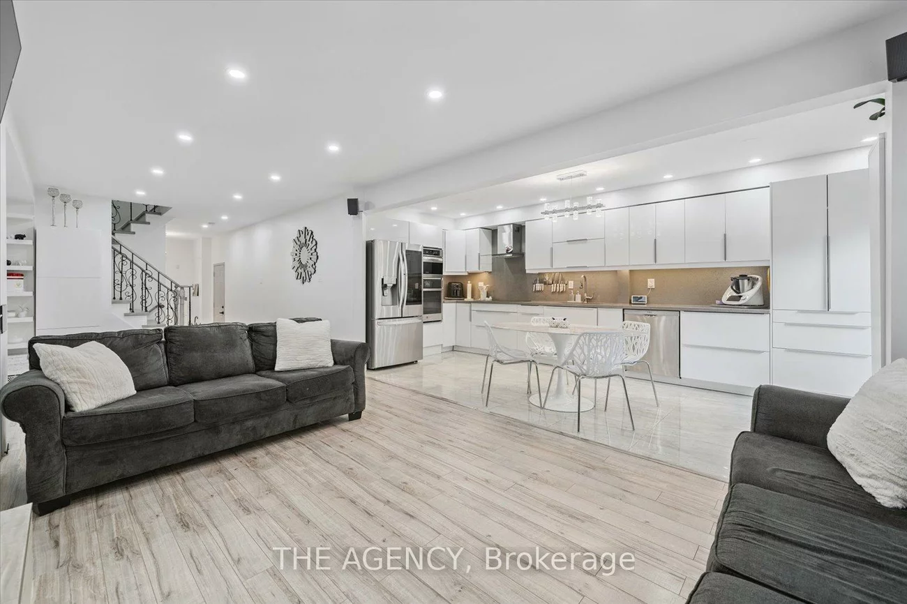 908, Oaktree, Summerhill Estates, Newmarket