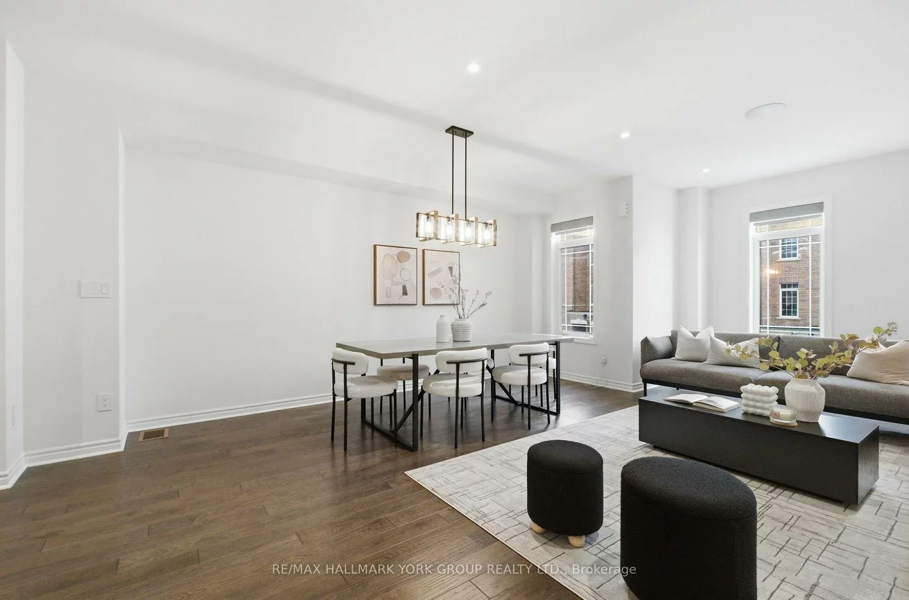 104, Gordon, Gorham-College Manor, Newmarket
