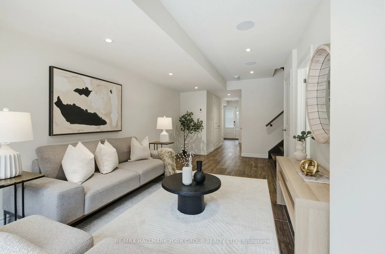 104, Gordon, Gorham-College Manor, Newmarket