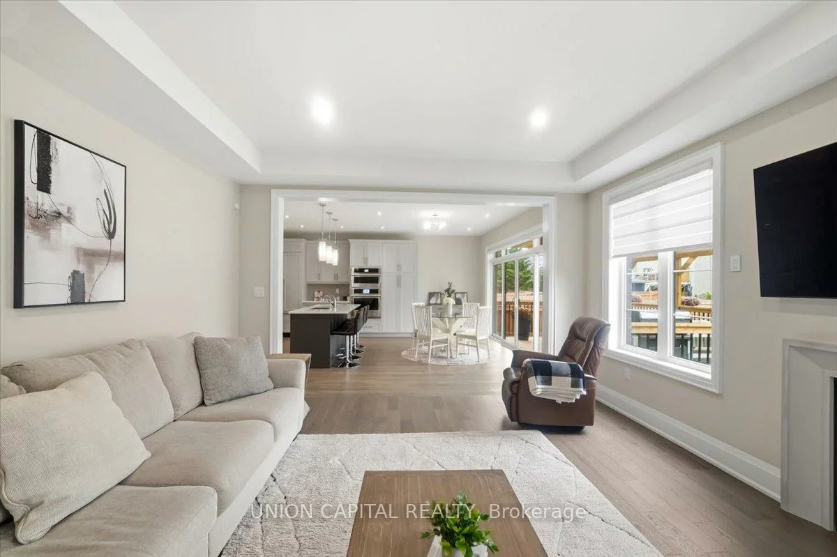 75, Bethpage, Glenway Estates, Newmarket