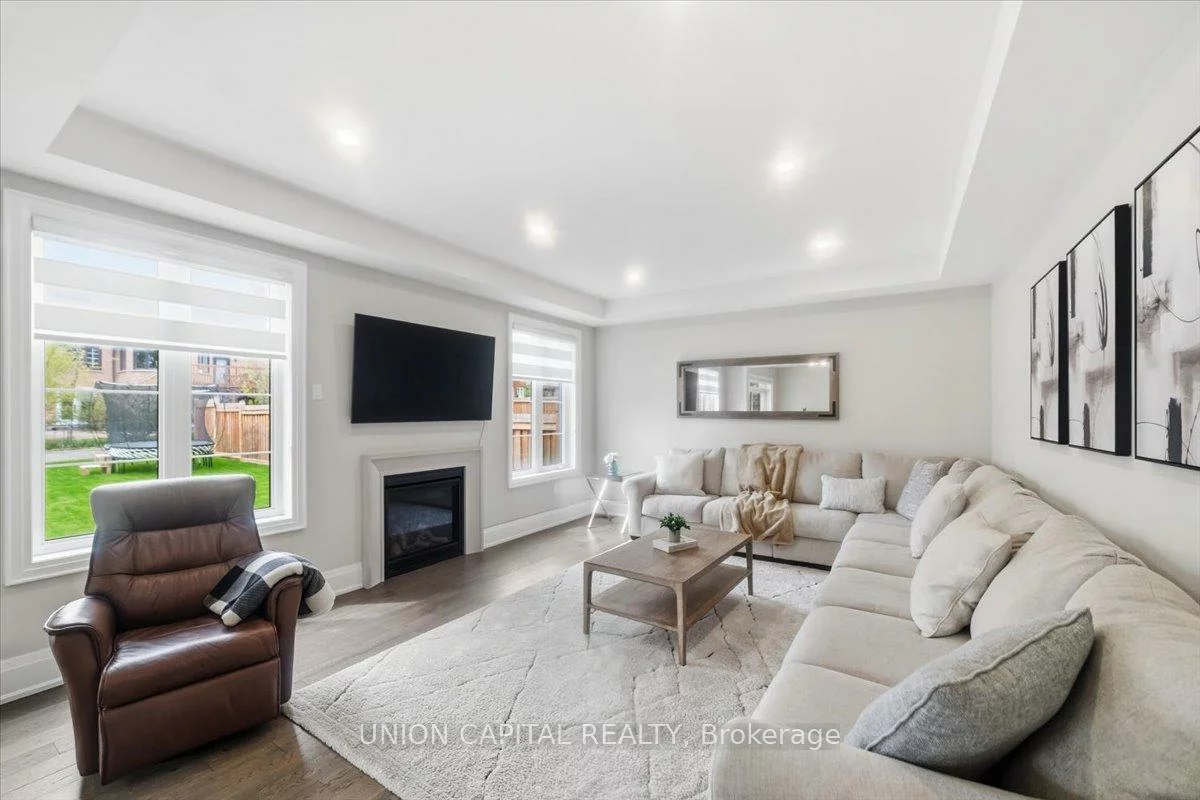 75, Bethpage, Glenway Estates, Newmarket