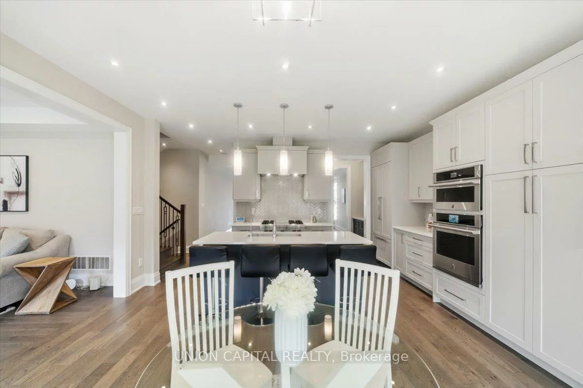 75, Bethpage, Glenway Estates, Newmarket