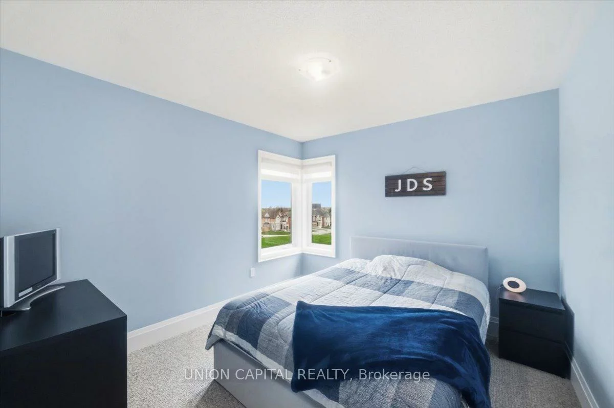 75, Bethpage, Glenway Estates, Newmarket