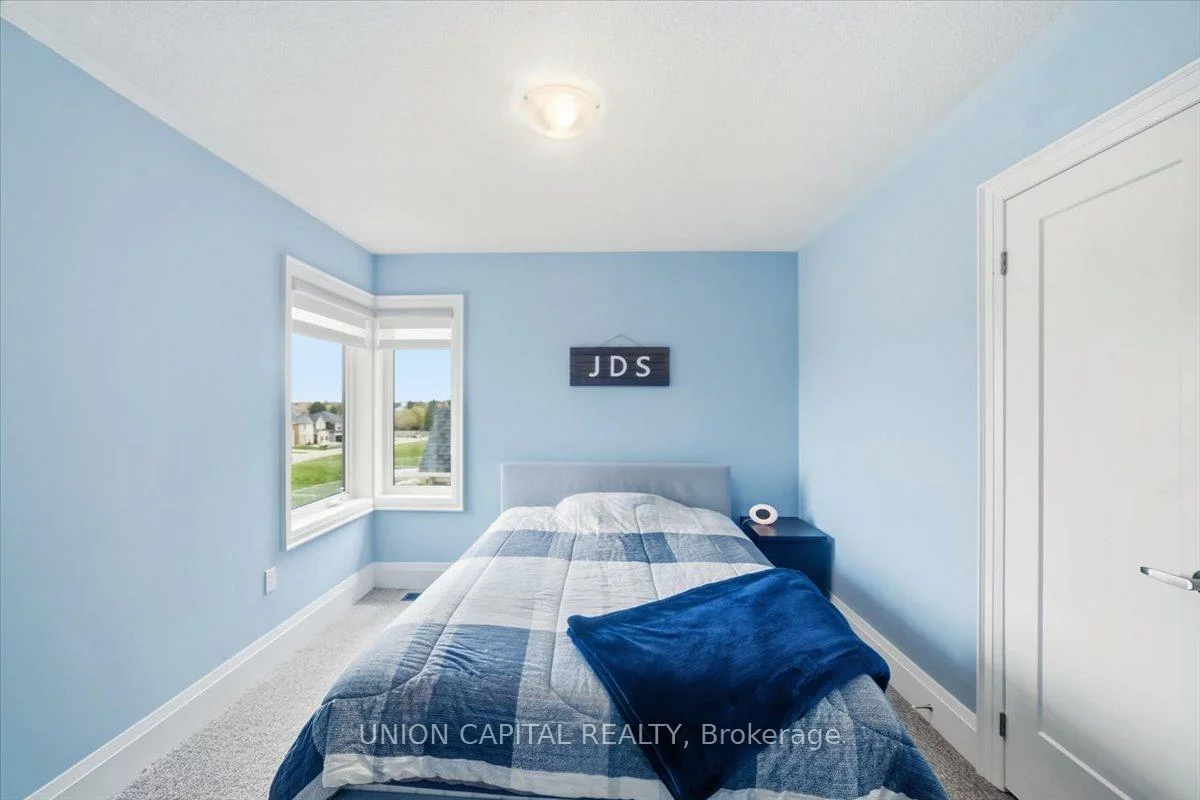 75, Bethpage, Glenway Estates, Newmarket