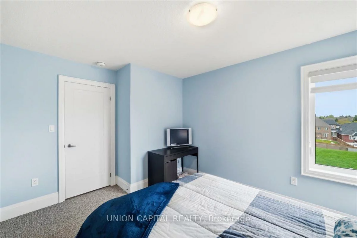 75, Bethpage, Glenway Estates, Newmarket