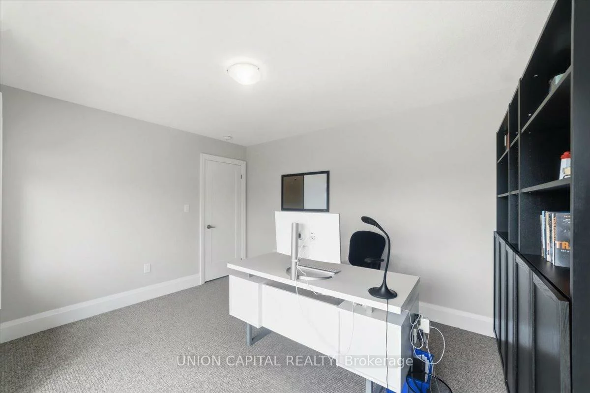 75, Bethpage, Glenway Estates, Newmarket