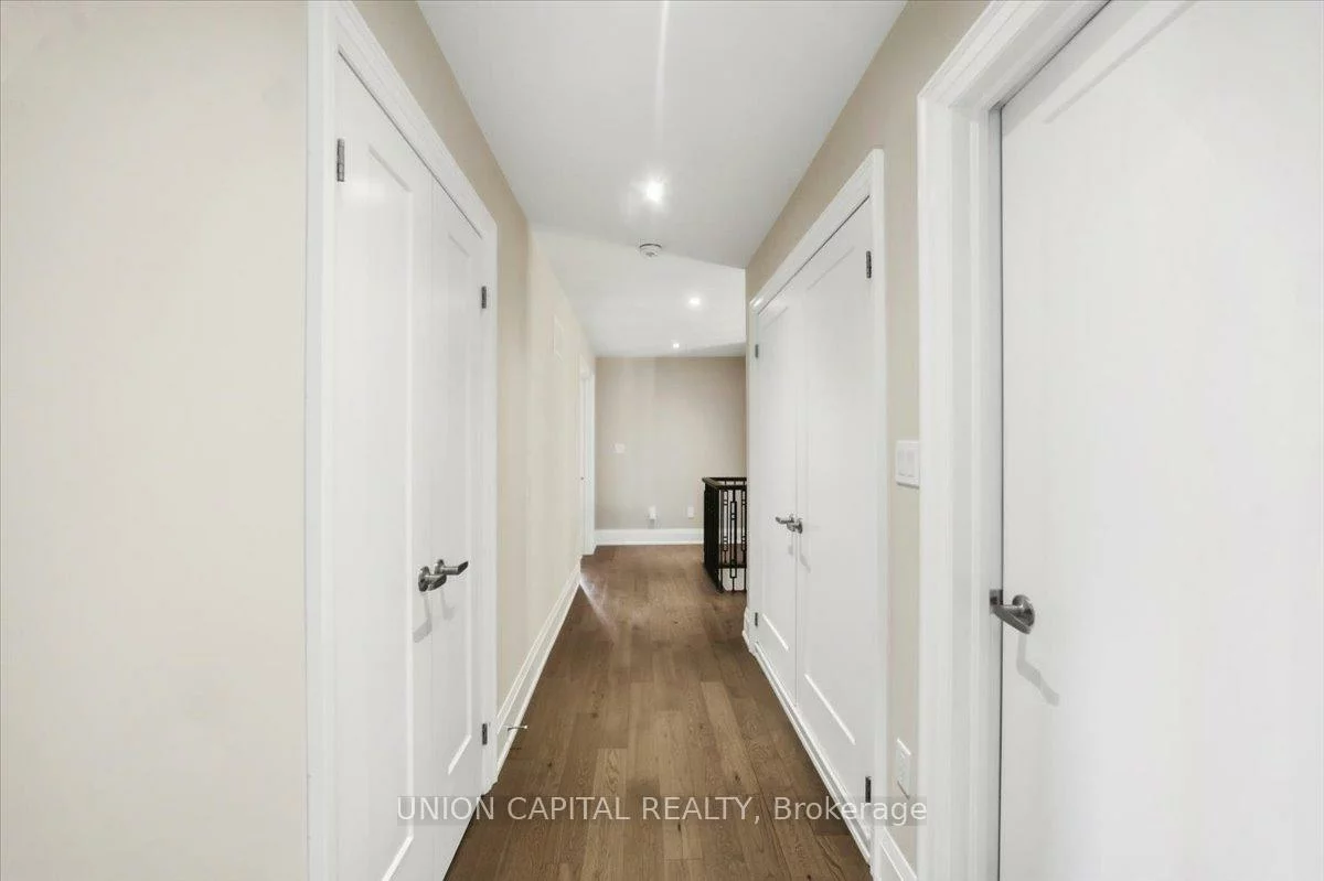75, Bethpage, Glenway Estates, Newmarket