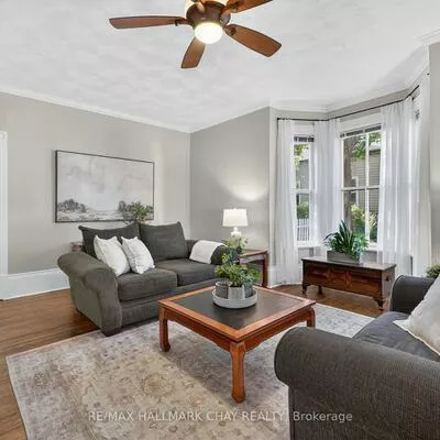 221, Prospect, Central Newmarket, Newmarket