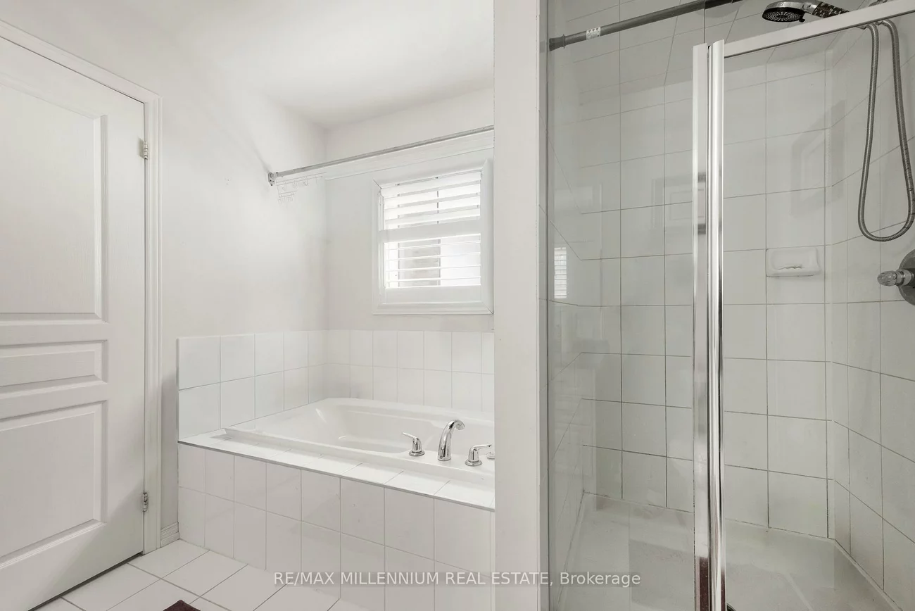 1211, Mccron, Stonehaven-Wyndham, Newmarket