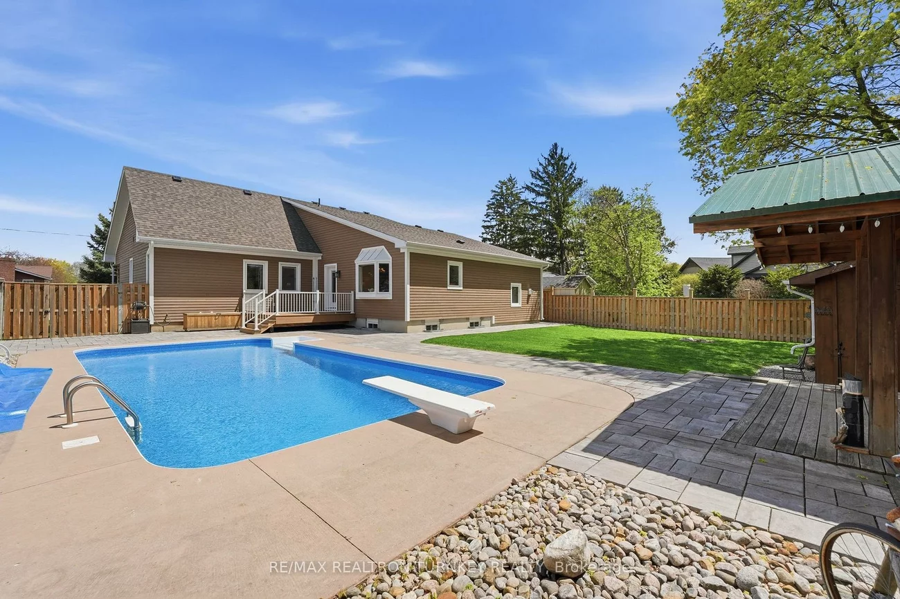 178, Parkview, Central Newmarket, Newmarket