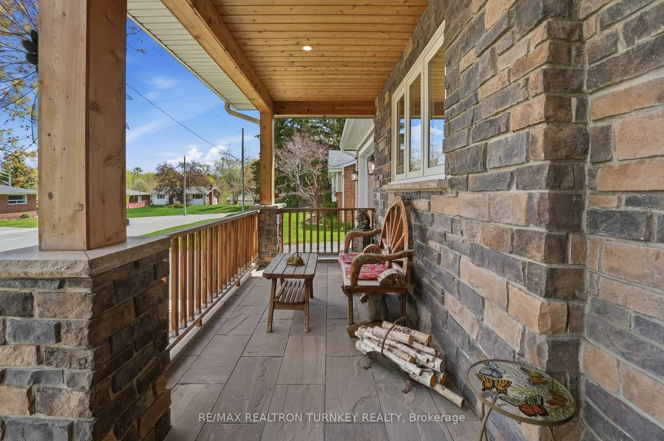 178, Parkview, Central Newmarket, Newmarket