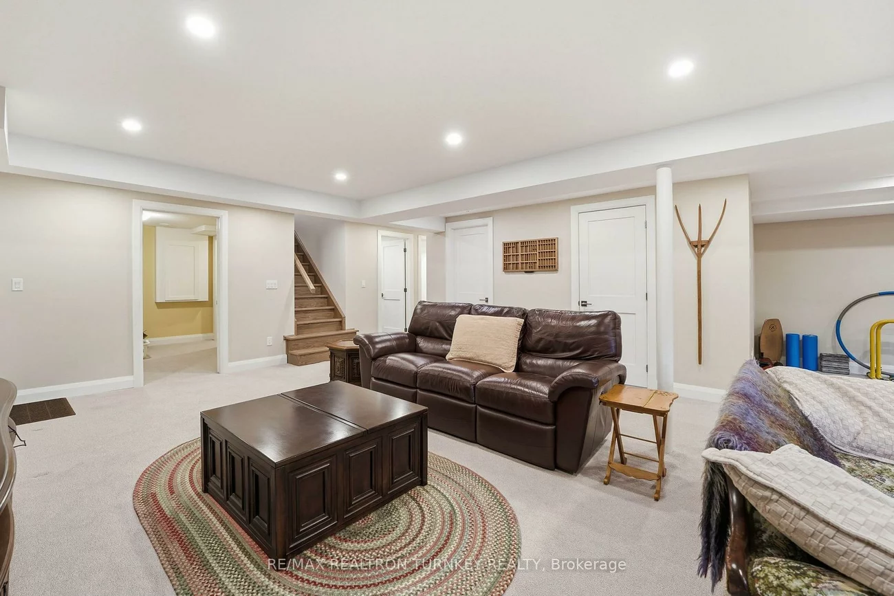 178, Parkview, Central Newmarket, Newmarket