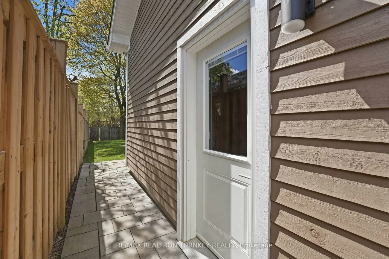 178, Parkview, Central Newmarket, Newmarket