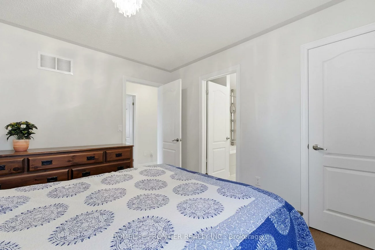 475, Kwapis, Woodland Hill, Newmarket