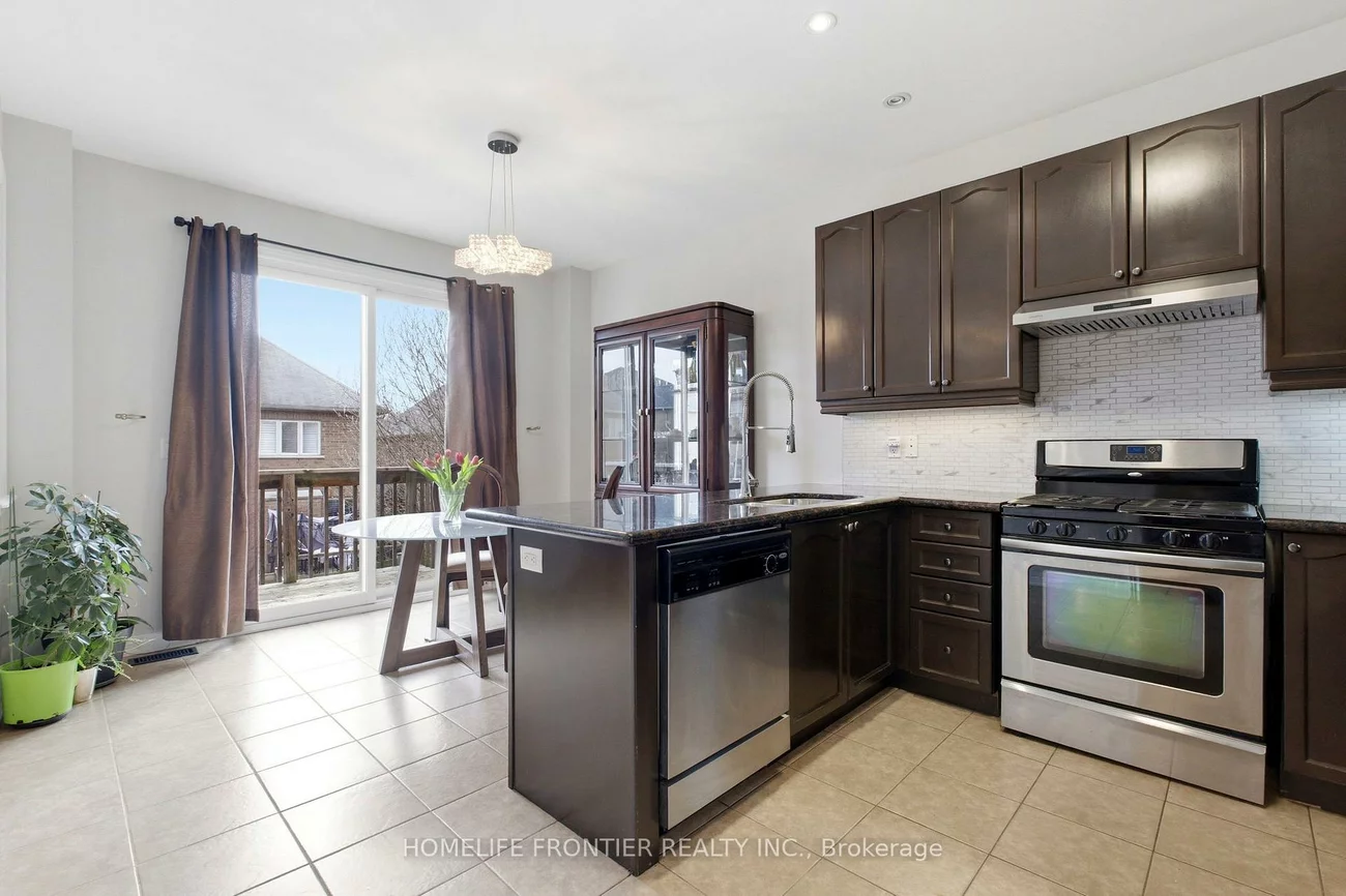 475, Kwapis, Woodland Hill, Newmarket