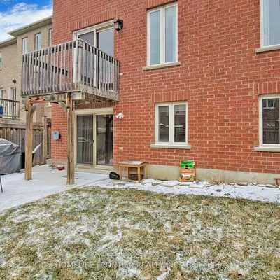 475, Kwapis, Woodland Hill, Newmarket